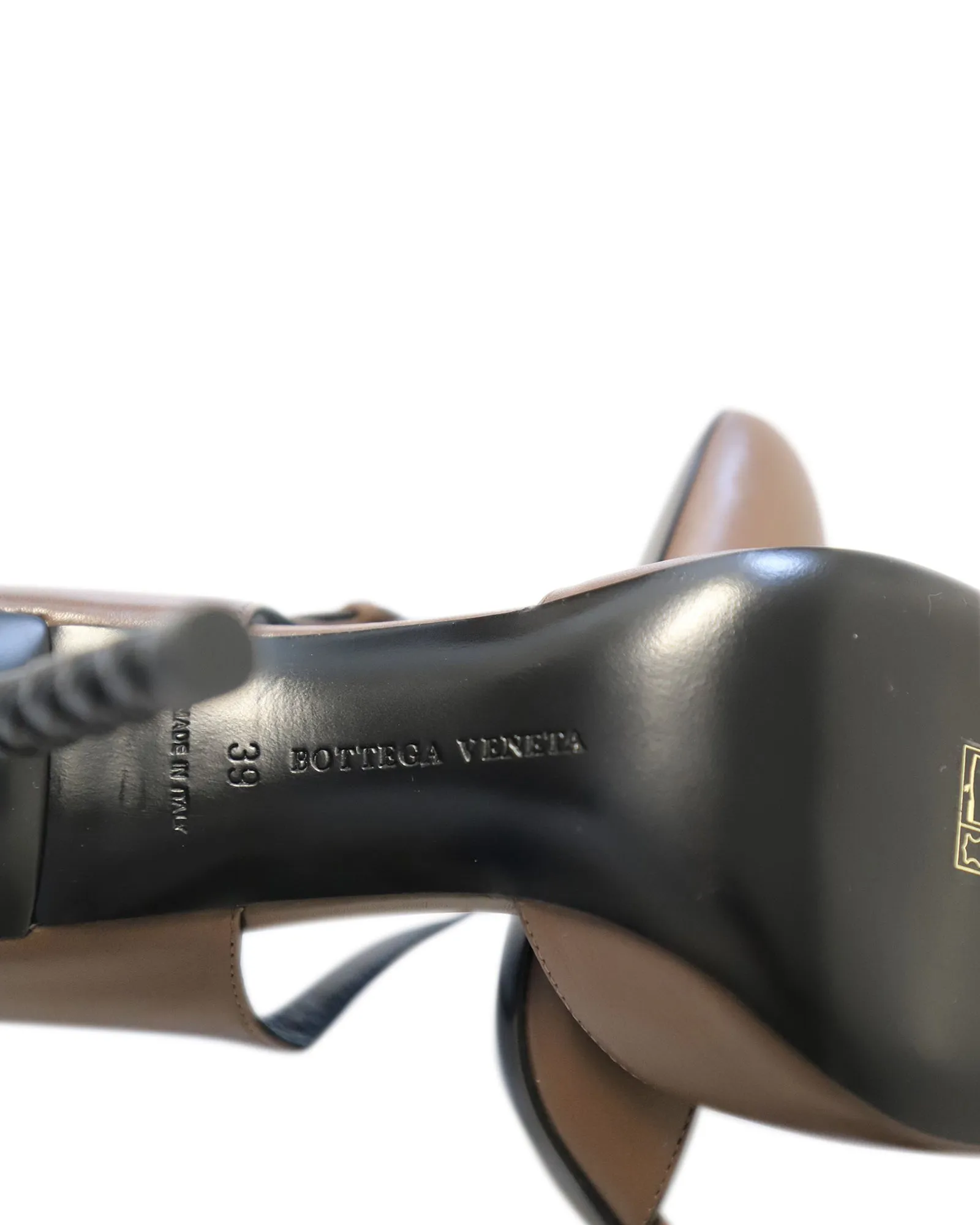 Bottega Veneta Mary Jane Pumps in Brown Lambskin Leather
