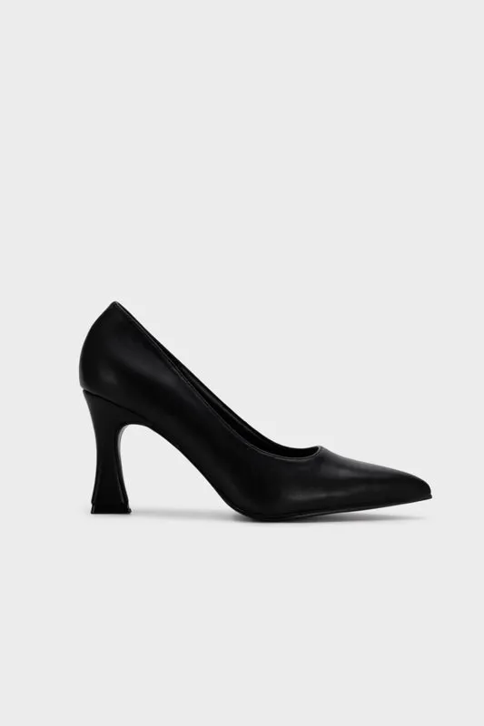 HEELED PUMP