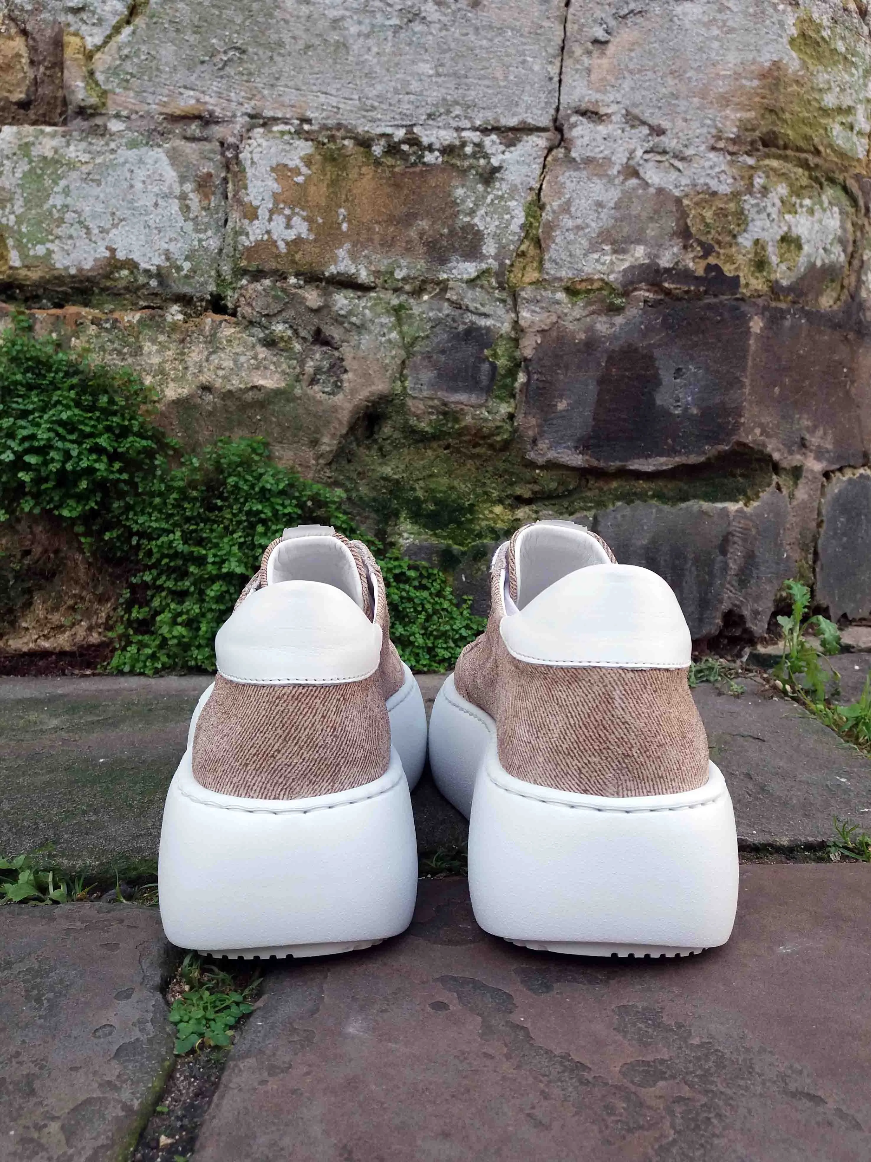 'Izar' Suede-Jeans Lace Up Sneakers - Beige
