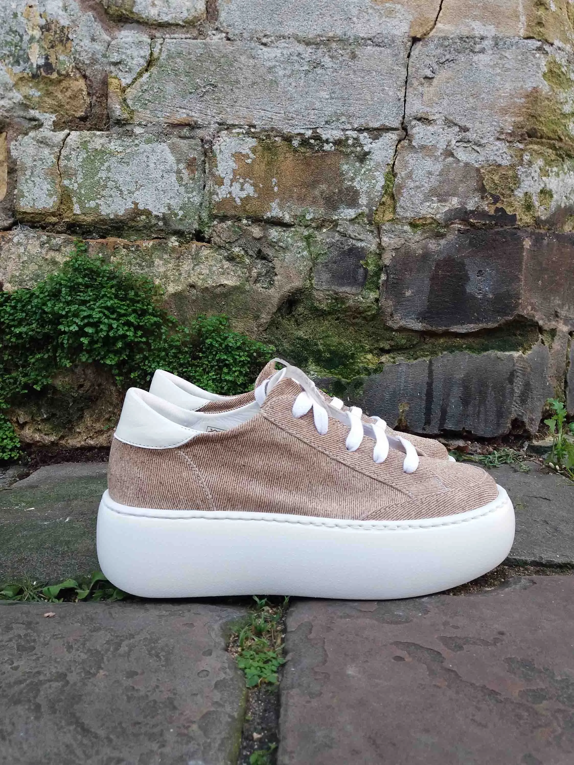 'Izar' Suede-Jeans Lace Up Sneakers - Beige