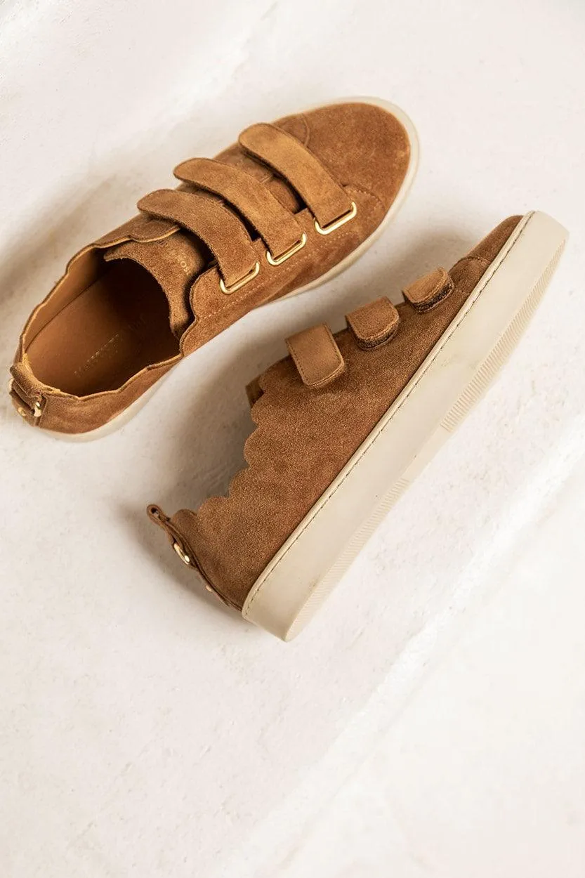 Maison Toufet Julianne scallop tan velcro