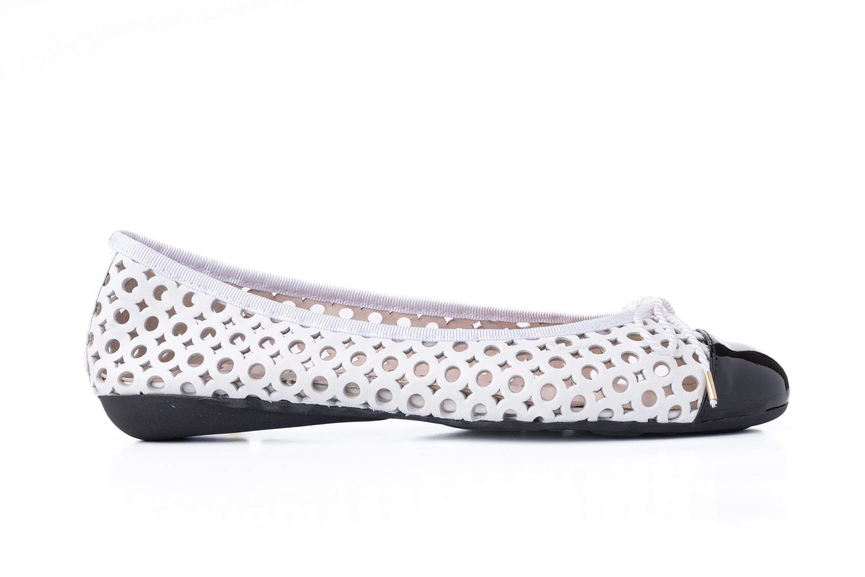 PAUL MAYER - BRANDY - SIZE 9 - PATENT BLACK NAPPA WHITE