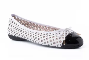 PAUL MAYER - BRANDY - SIZE 9 - PATENT BLACK NAPPA WHITE