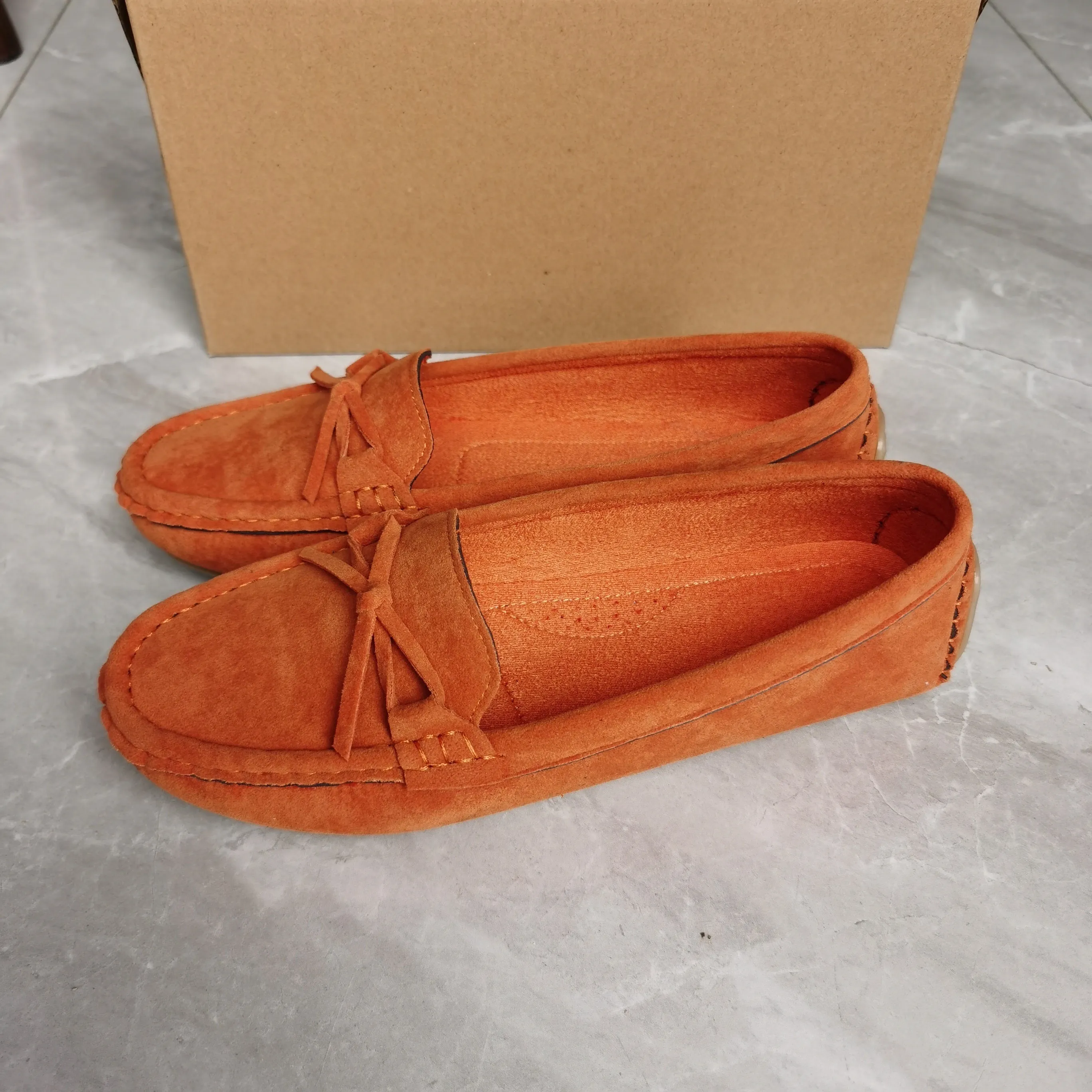 Retro loafers met een lusdetail, ronde tenen slip-on schoenen