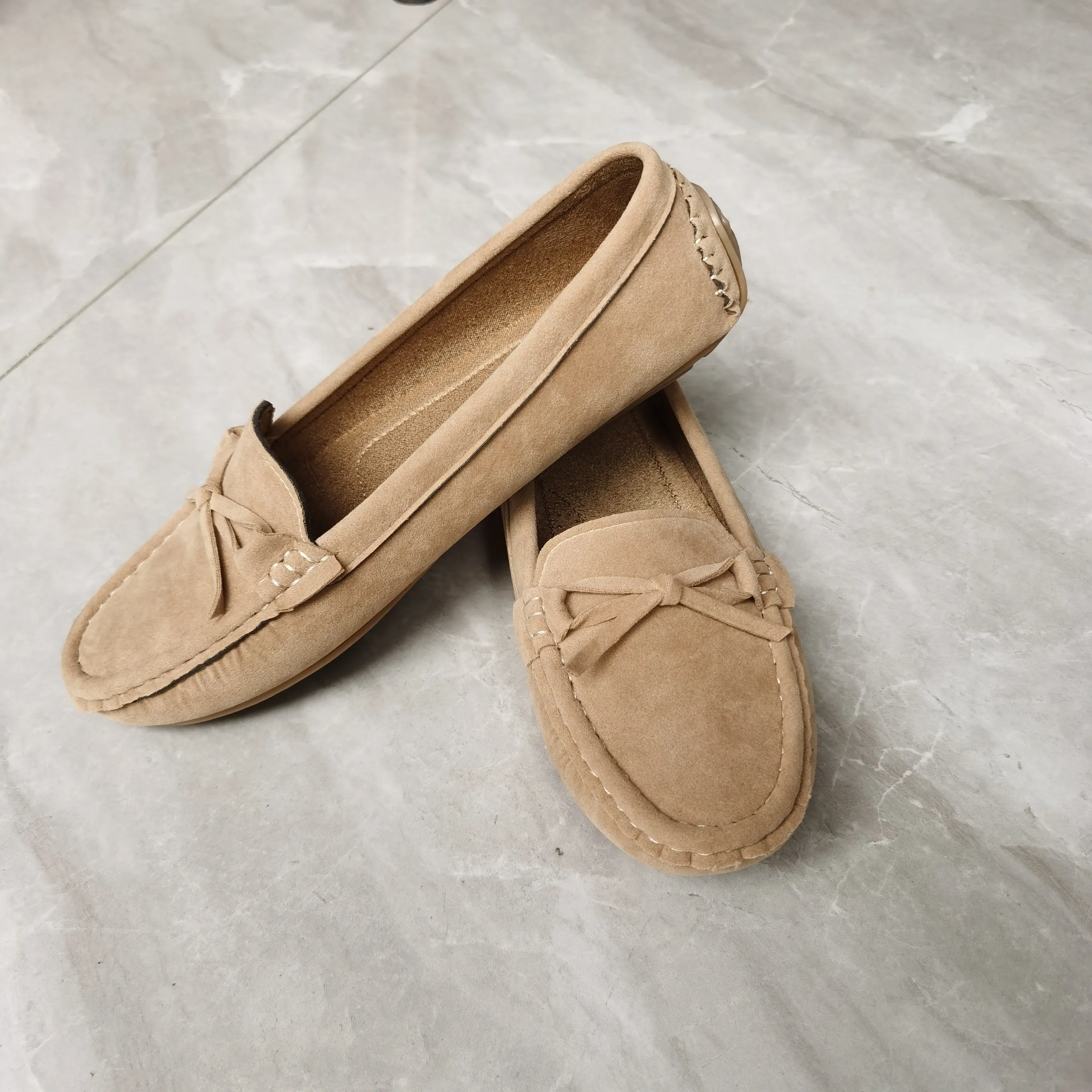 Retro loafers met een lusdetail, ronde tenen slip-on schoenen