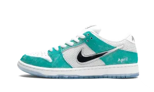 SB Dunk Low April Skateboards