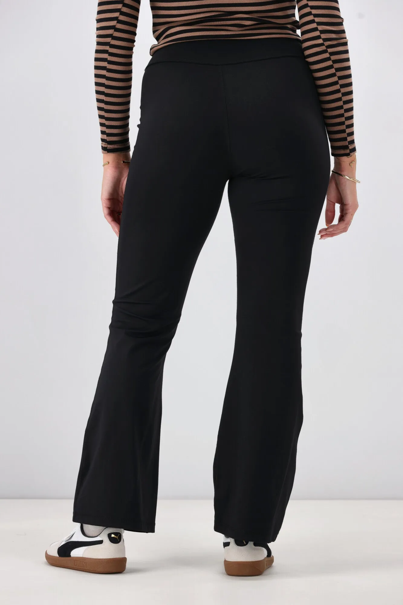 Shine On Label Renew Flare Legging Black