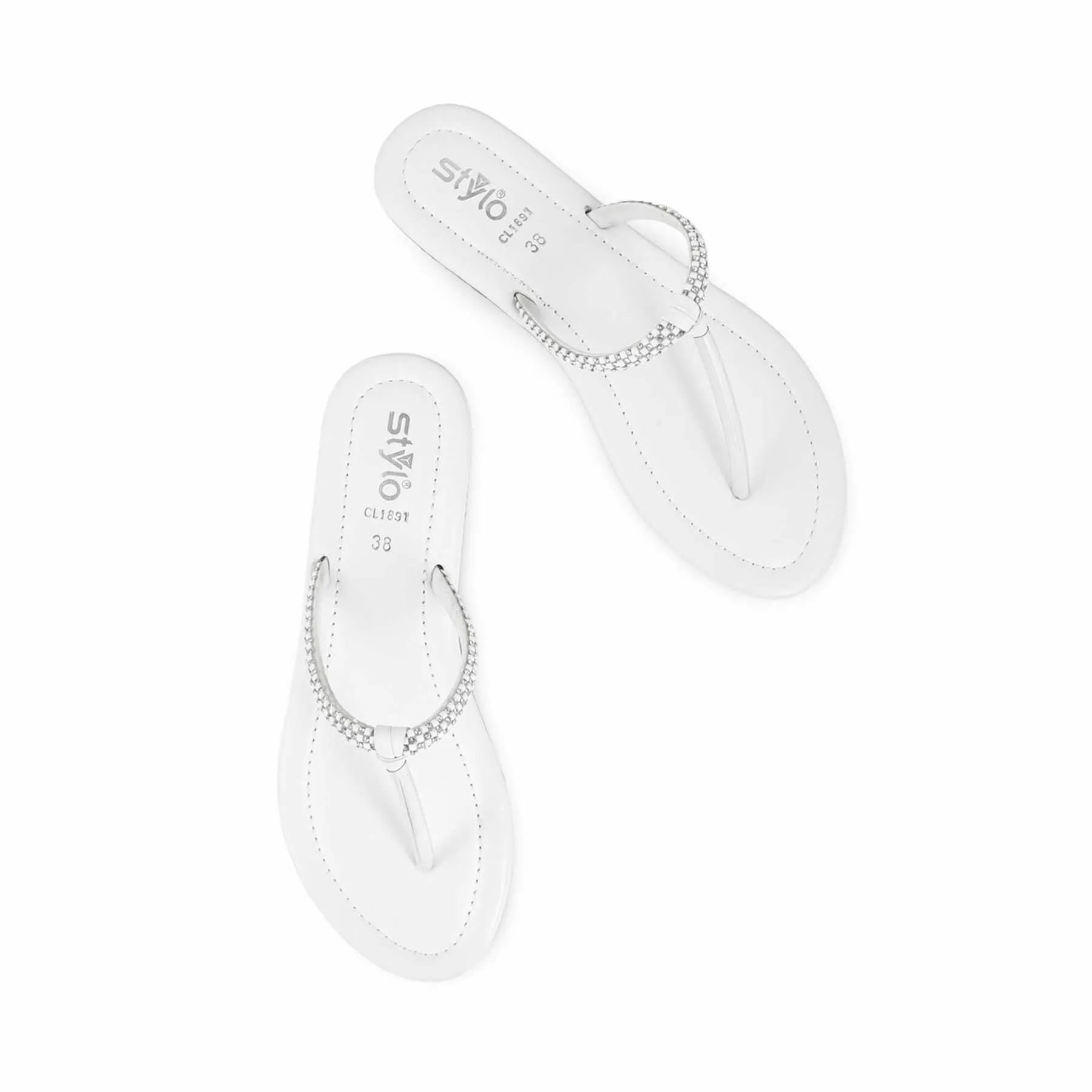 White Casual Chappal CL1891
